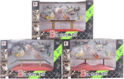 Ramme med skateboard til børn