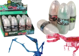 openende dinosaurus eieren met kristallen figuren