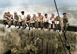 Ebéd a felhőkarcolón puzzle, 1000 darab