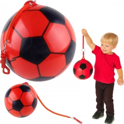 Gummibold med fodboldmønster og elastisk ophæng, rød, 22 cm