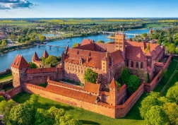 Puzzle 500 Pezzi - Vista sul Castello di Malbork, Polonia