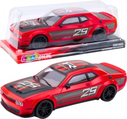 Rdeč športni avto z zadnjim pogonom