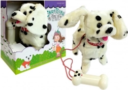 Interaktivni dalmatin na povodcu s daljinskim upravljačem u obliku kosti