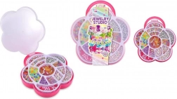 Creative plastic beads for kids with storage box 23 × 26 × 4 cm
