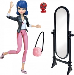 Miraculous Marinette poupée studio de mode