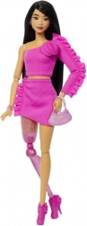 Barbie deluxe model in roze outfit