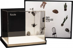 Plexiglass cover for miniature dollhouse models