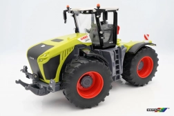 Model traktorja Britains CLAAS Xerion 5000