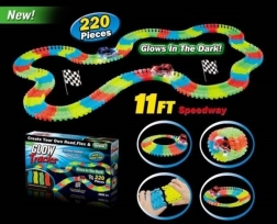 Svjetleća staza u mraku + autić s LED svjetlom 220 kom