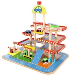 Dřevěné parkoviště s garáží pro děti