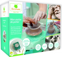 Lovely Box ceramic workshop for kids with potter’s wheel