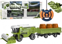 RC kmetijski kombajn z zelenim priklopnikom