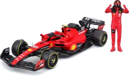 ferrari f1 sf-23 1:24 s figurico voznika in vitrinastim boxom od bburago
