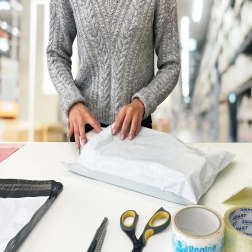 Weiße Polyethylen-Versandtaschen A3 310 × 420 mm, Packung 50 Stk.