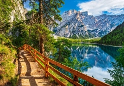Puzzle 1000 pieces Lake Braies Italy 68 × 47 cm Castorland