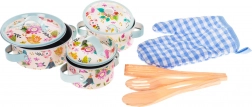 Children's aluminum pot set with kitchen accessories