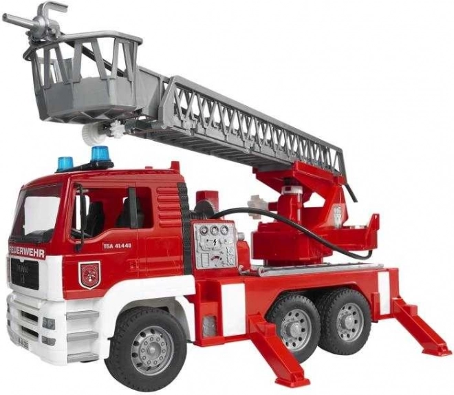 Brandweerauto MAN met waterpomp en ladder