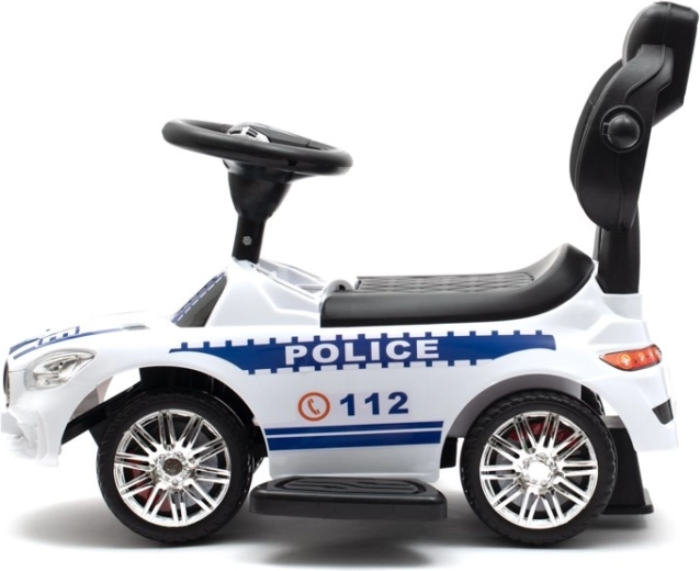 Zabaven zvočni panel in realistični detajli