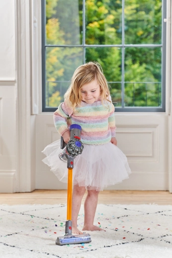 Lightweight and easy for kids to handle