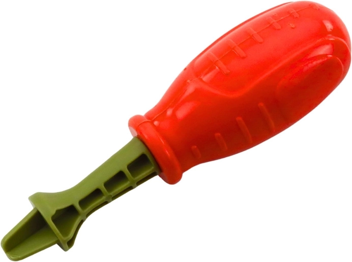 Step-by-step building with a kids’ screwdriver