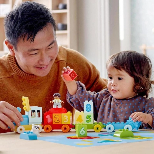 Kreatív játék figurákkal