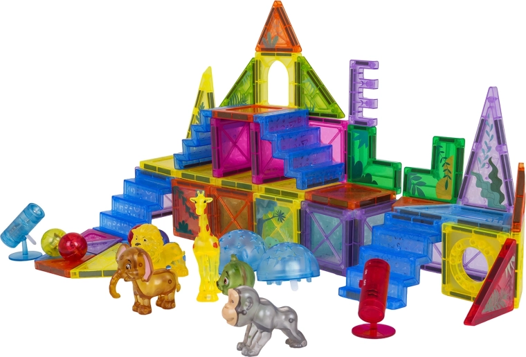 Creative play with animals