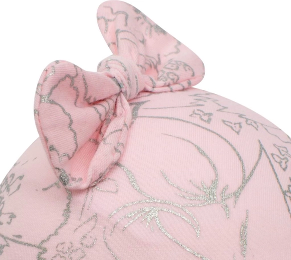 Cute bow and subtle pattern