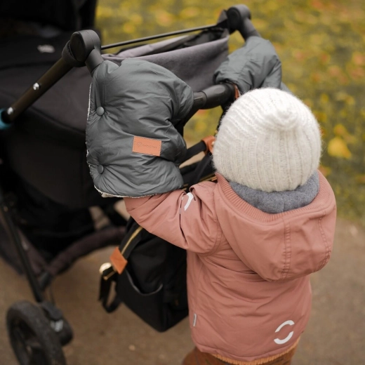 Water-resistant and windproof design