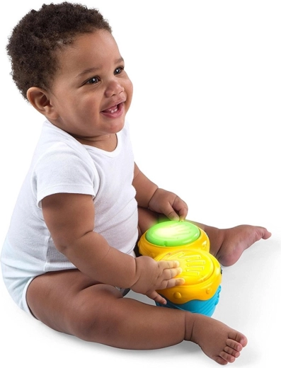Panneau musical avec tambours, lumières et apprentissage multilingue
