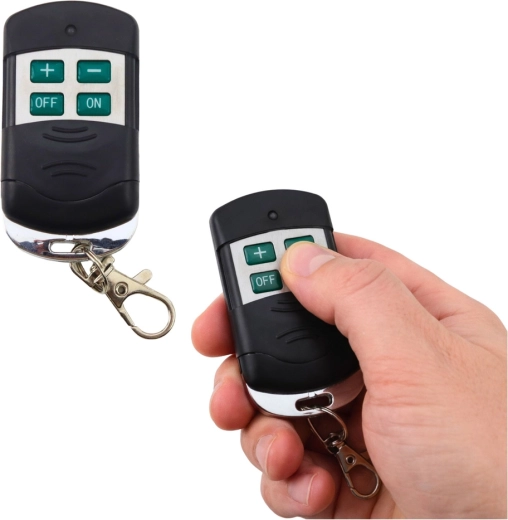 Controllo comodo con LCD e telecomando