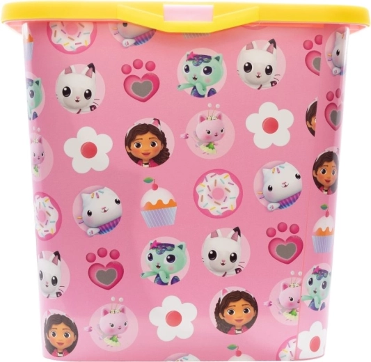 Durable plastic and easy maintenance