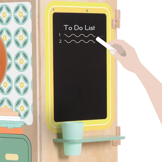 Chalkboard for drawing and task lists