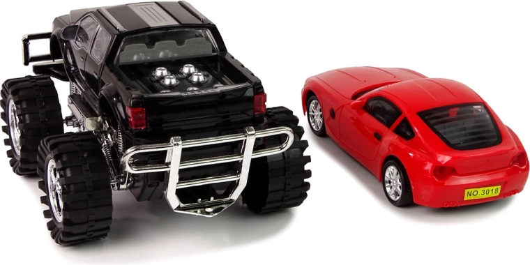 Silný monster truck s velkými koly