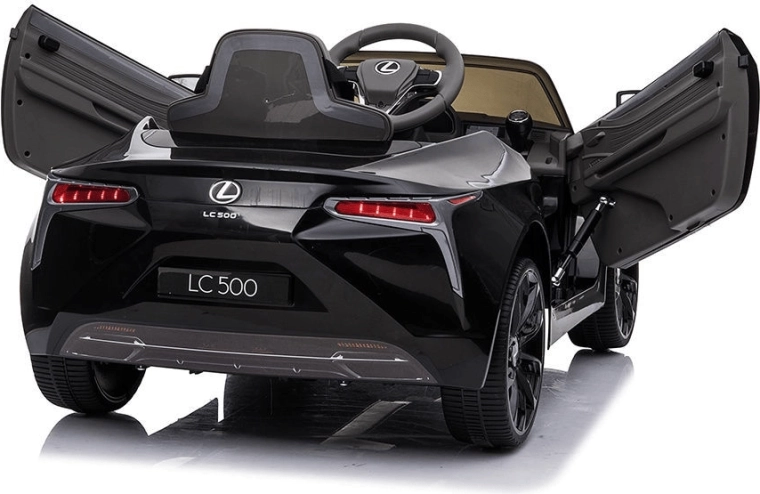 Realistic LEXUS design with opening doors