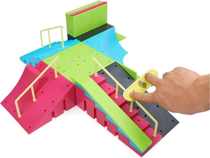 Realistic obstacles and details