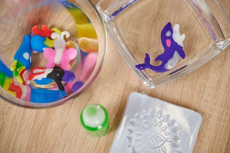 Tropical themes and water magic