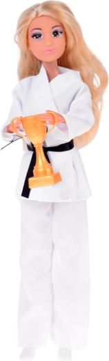Taekwondo prvakinja s trofejom
