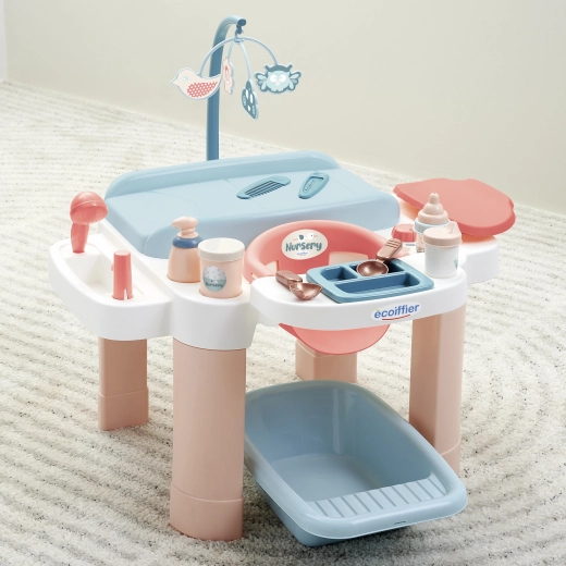 Tutto per la cura, l’alimentazione e il bagnetto in un unico set