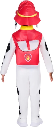 Sapka fülekkel és hátizsák a csomagban