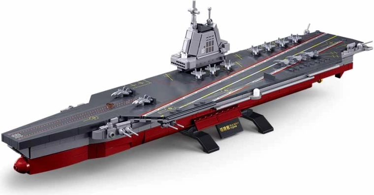 Large model with a length of 46.5 cm