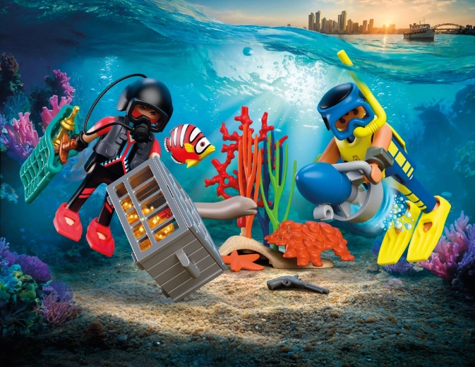 Actionfyldt undervandsjagt på scooter