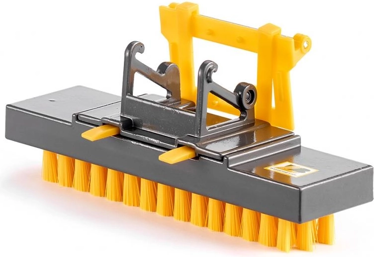 Pometalna krtača za čista dvorišča in poti