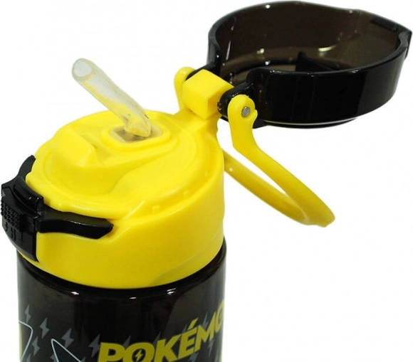 Praktické víčko s pítkem a pojistkou