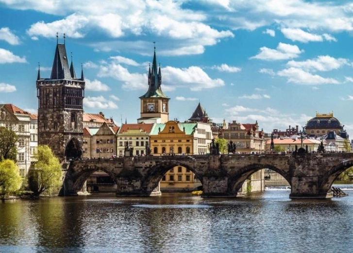 Cseh kollekció: Prága – kilátás a Károly-hídra, 1000 darabos puzzle RAVENSBURGER
