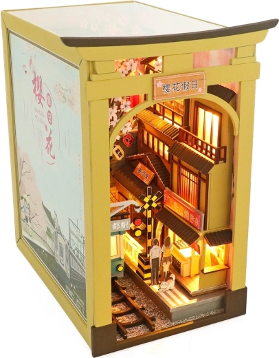 Bookend Sakura Holidays