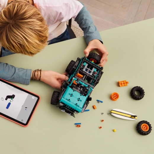Building with the LEGO Builder app