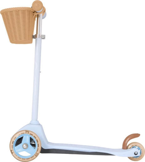 Stable three-wheel design for first rides