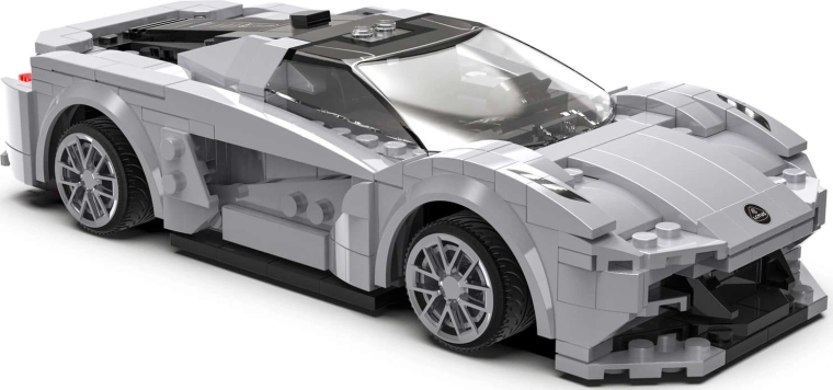 Dual control: 2.4 GHz RC and Bluetooth app