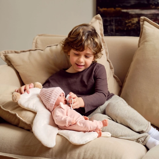 Posing and sitting thanks to joints