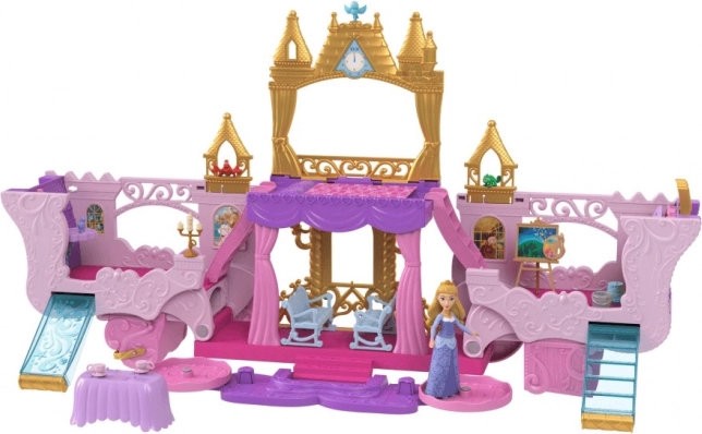 Taneční sál, skluzavka a spousta doplňků